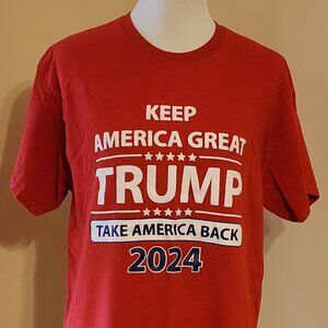 T-Shirt Red *Keep America Great* TRUMP *Take America Back* 2024 Size L  Unisex